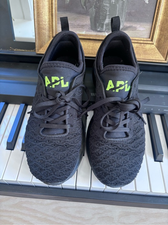 APL Shoes - APL techloom phantom Black Sneakers with Lime Logo
